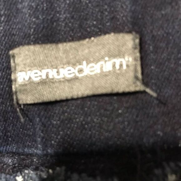 Avenue Denim Blue Capris Size 28 - Picture 6 of 7